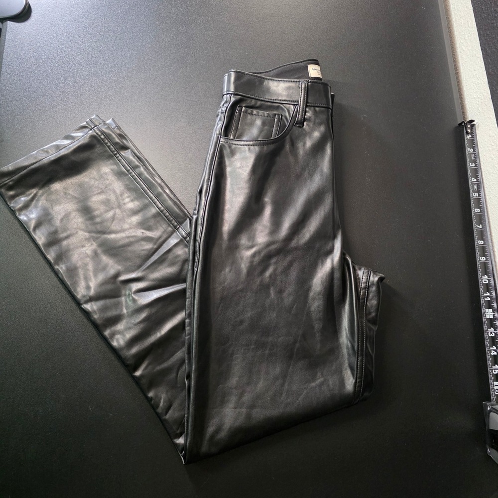 Abercrombie & Fitch Curve Love 90s Straight Vegan Leather Pants Black 26 (2)